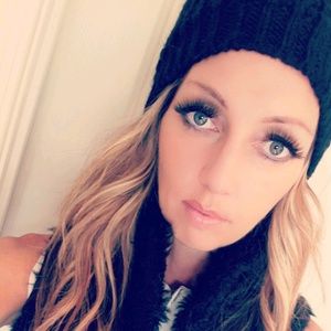 Meet your Posher, Melissa